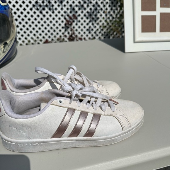 Adidas White and Brown Sneakers - Picture 1 of 3